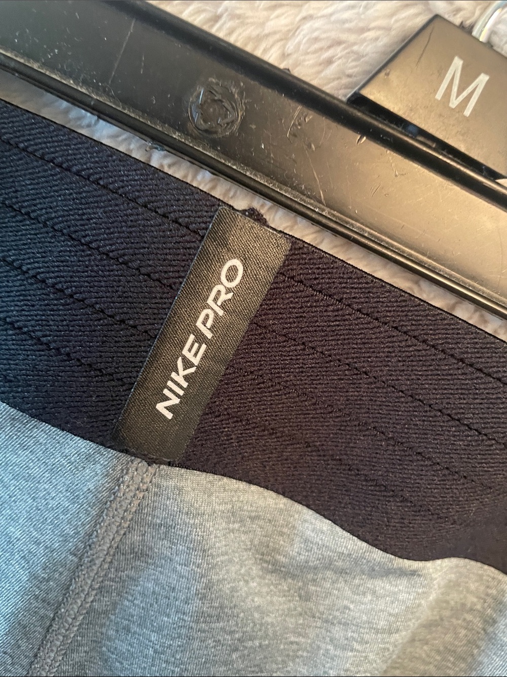 Nike Pro Gray Compression Boxer Briefs with Black Waistband - Picture 3 of 5